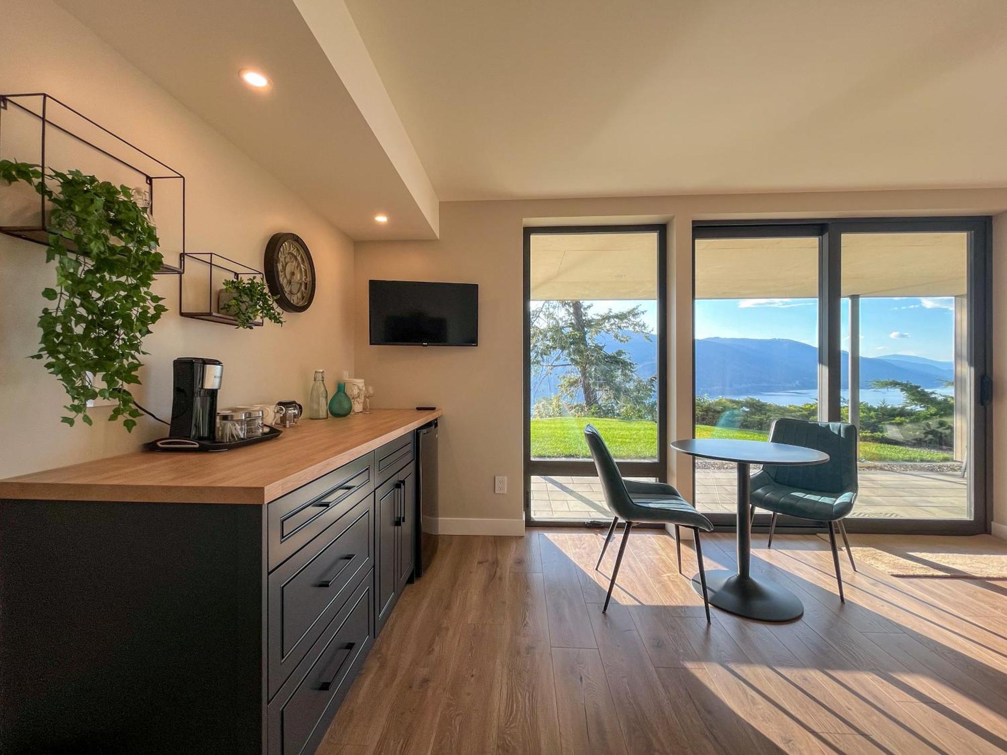 Kelowfornia Lakeview Retreat Kelowna Habitación foto