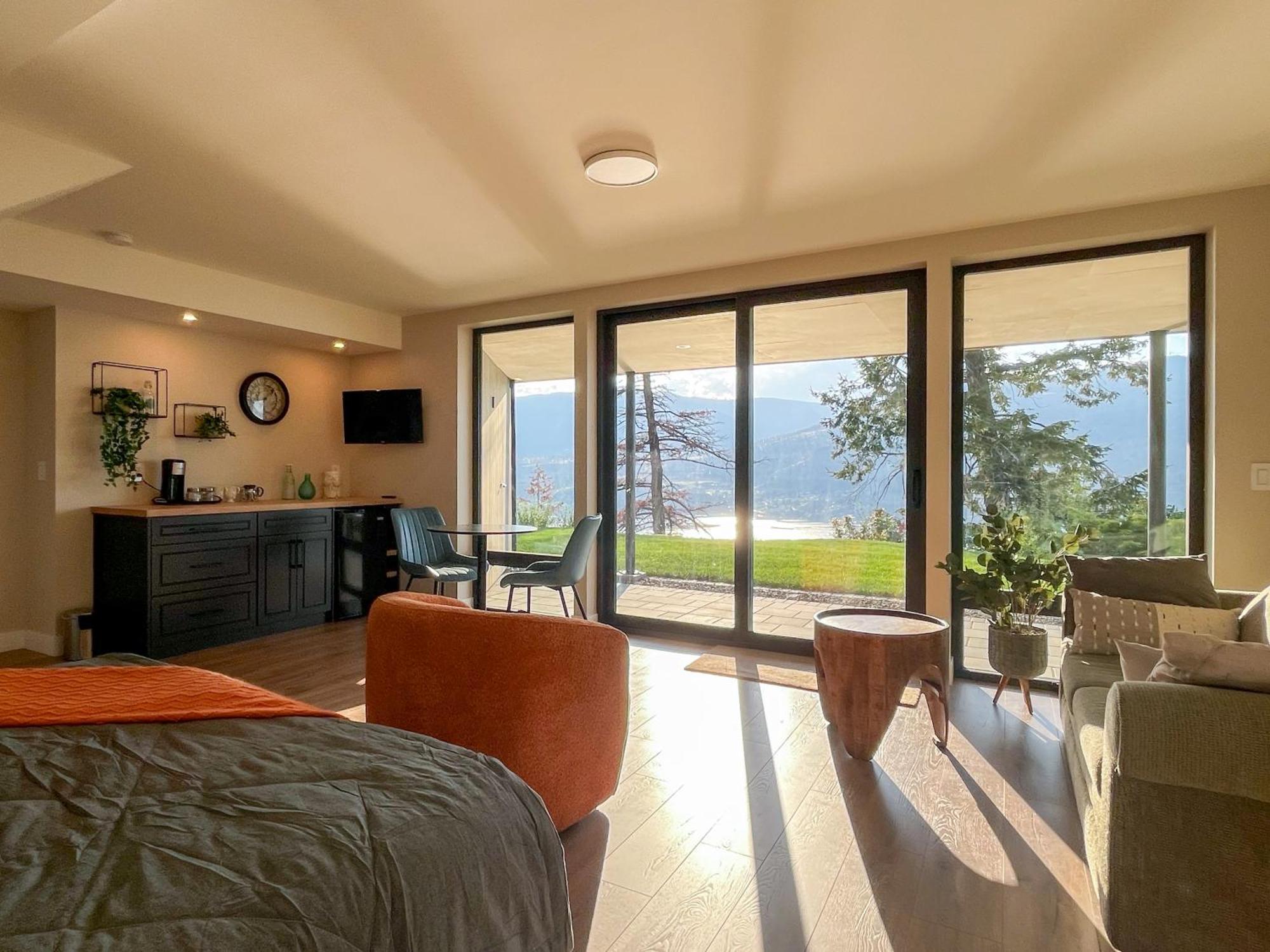 Kelowfornia Lakeview Retreat Kelowna Habitación foto